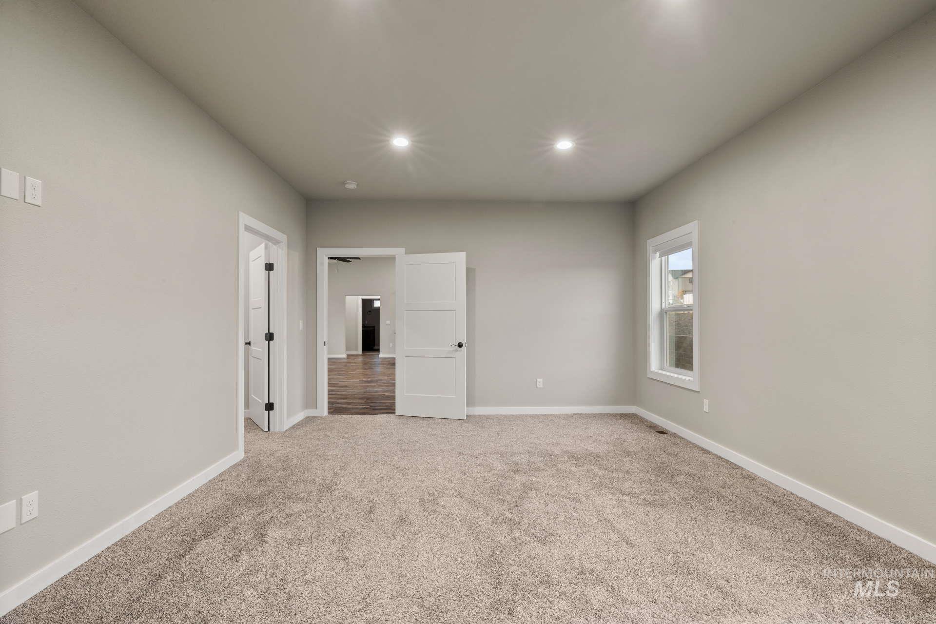 3220 Hidden Valley Loop Property Photo 26