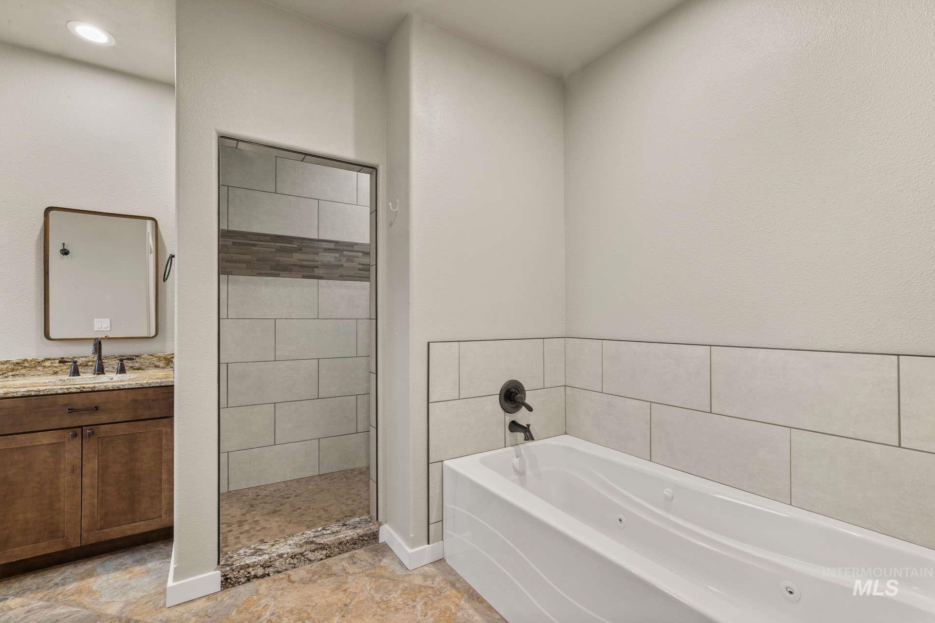 3220 Hidden Valley Loop Property Photo 27