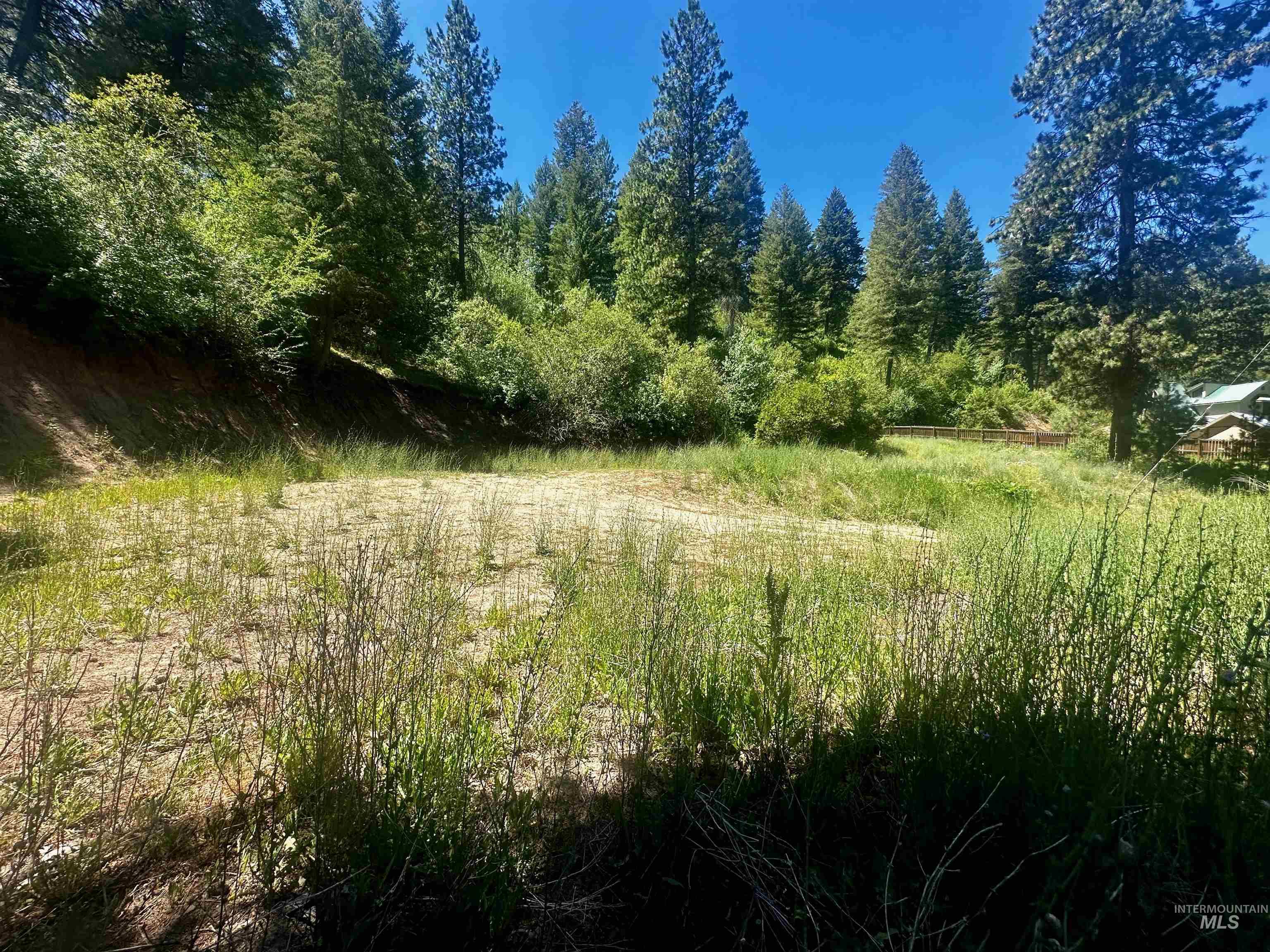 37 Timberline Rd Property Photo 2