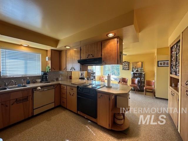 806 6th Ave Property Photo 10