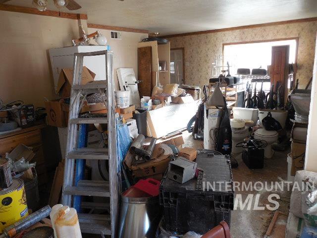 1910 American Legion Blvd Property Photo 11