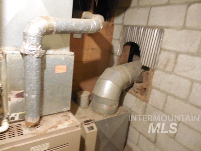 1910 American Legion Blvd Property Photo 19
