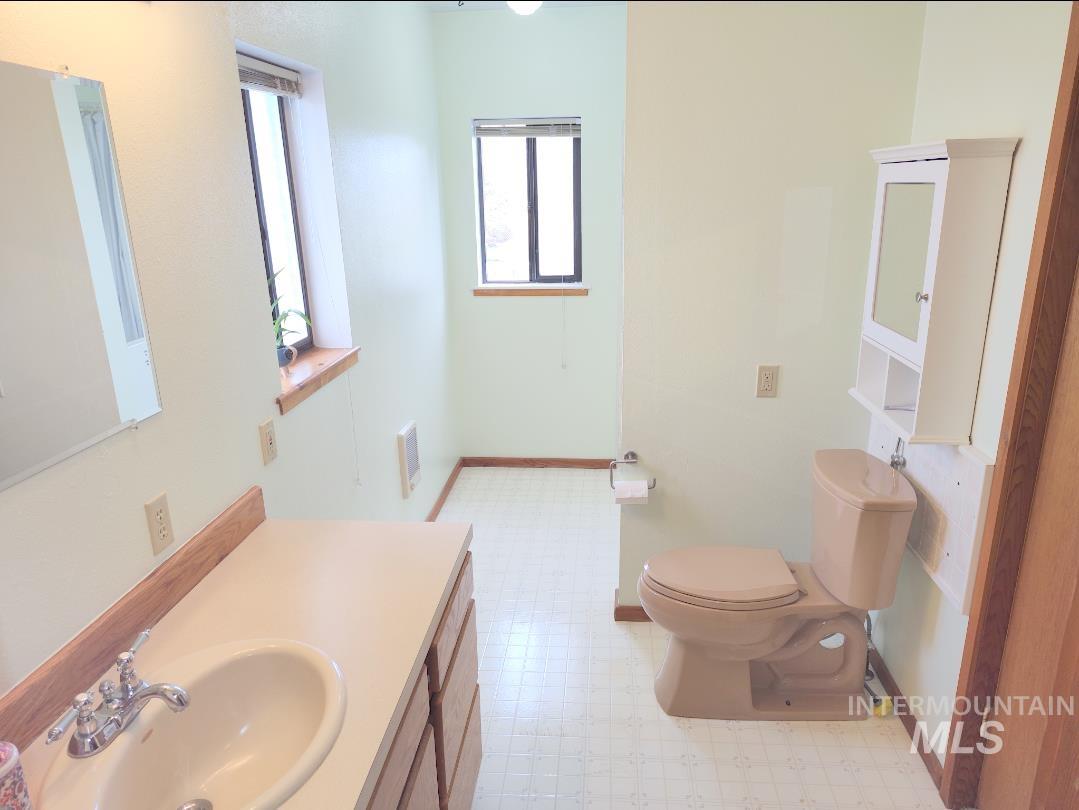28 Red Barn Lane Property Photo 19