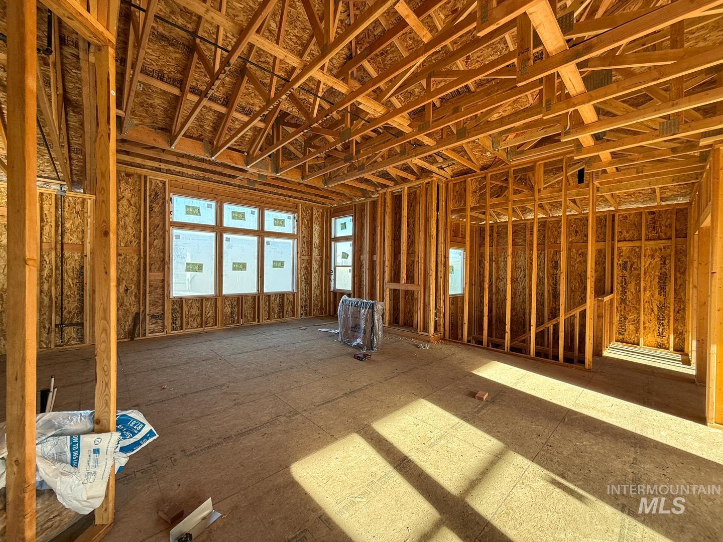 2424 E Third Street Property Photo 5