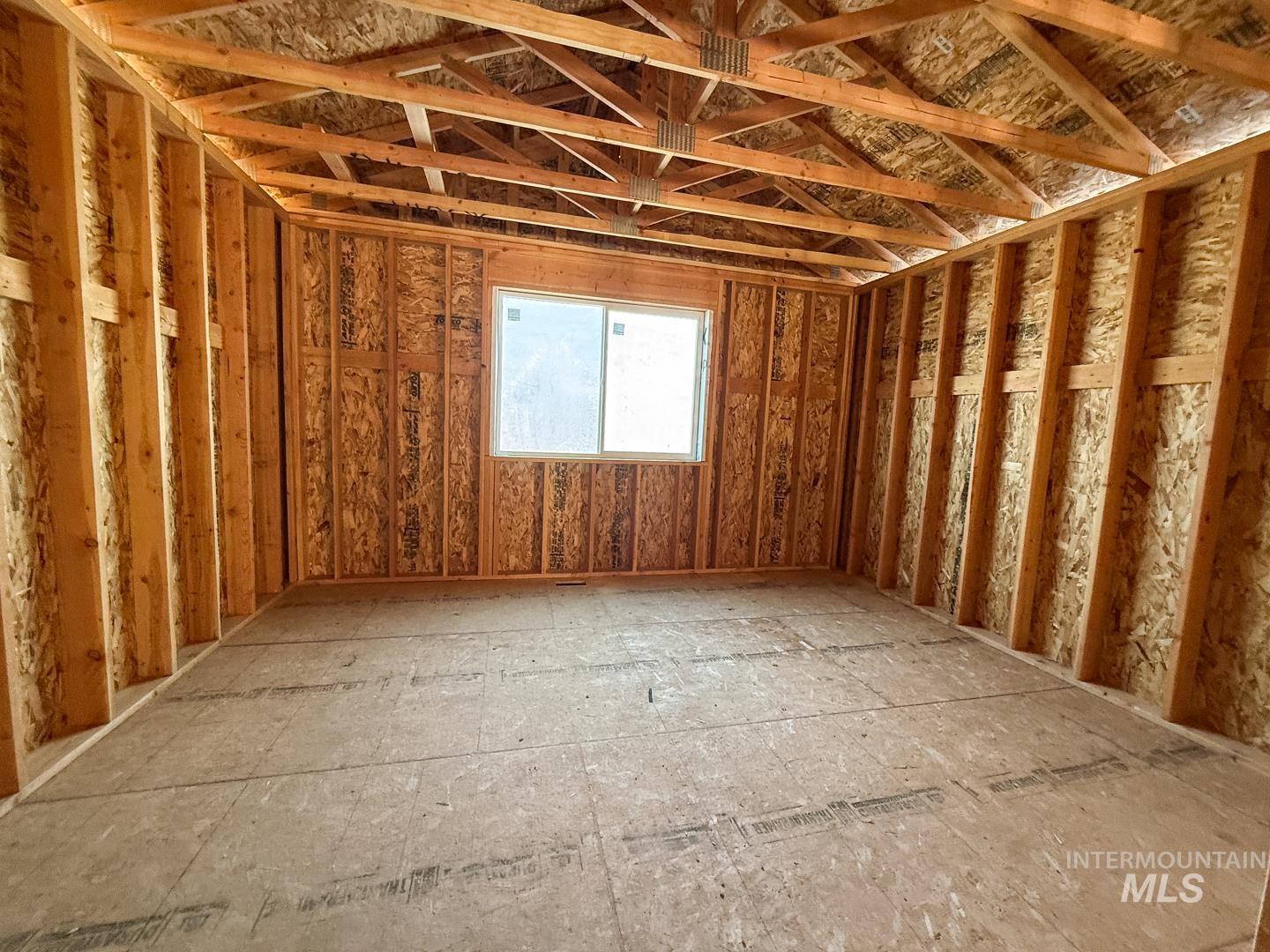 2424 E Third Street Property Photo 19