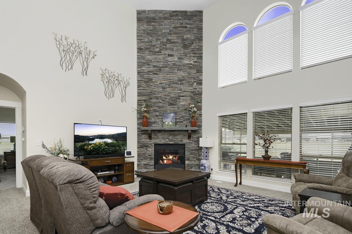 9013 W Cambridge Ct Property Photo 4