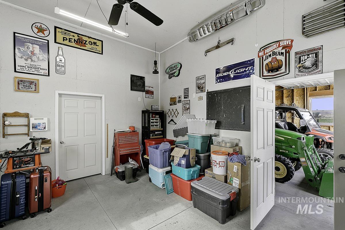 9013 W Cambridge Ct Property Photo 25