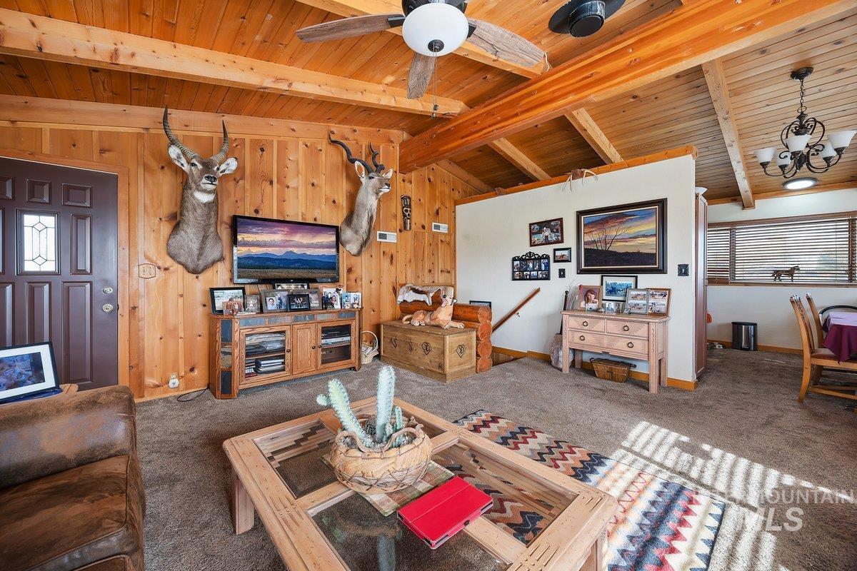 2207 E 3762 N Property Photo 9