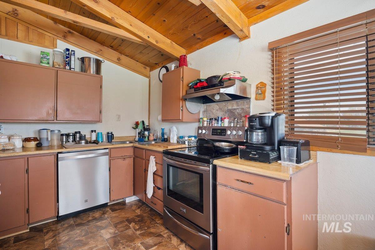 2207 E 3762 N Property Photo 14
