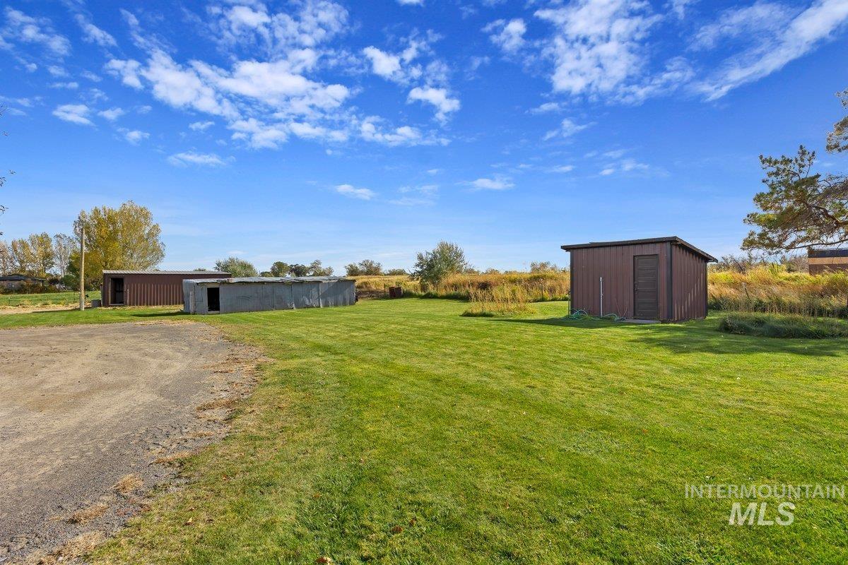 2207 E 3762 N Property Photo 28