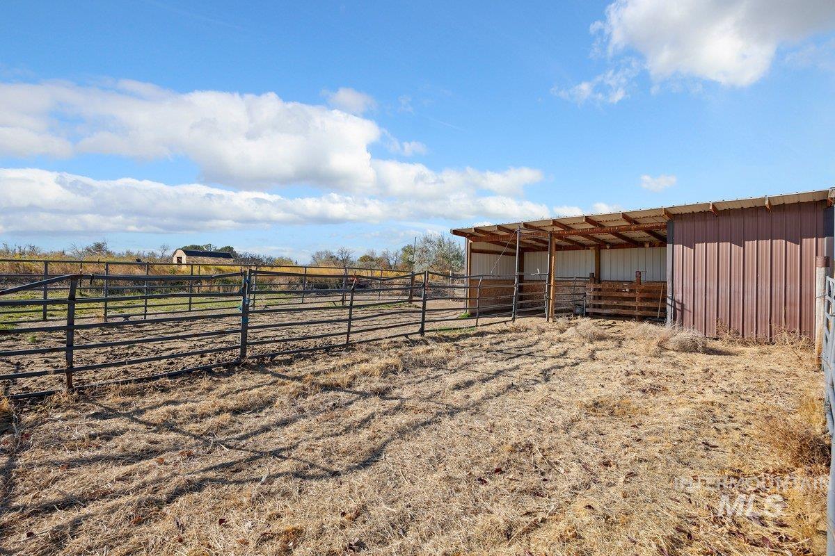 2207 E 3762 N Property Photo 30