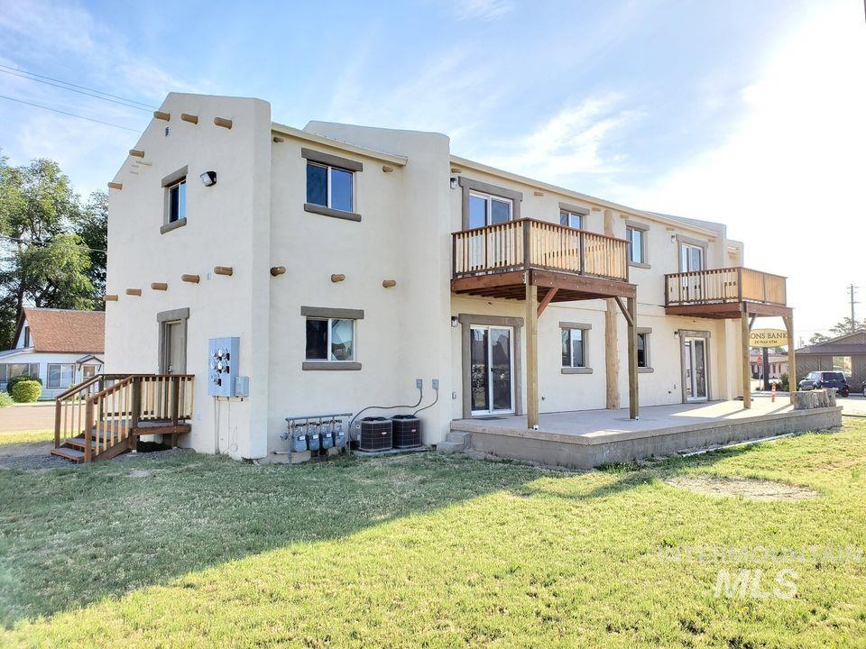 119 4th St Property Photo