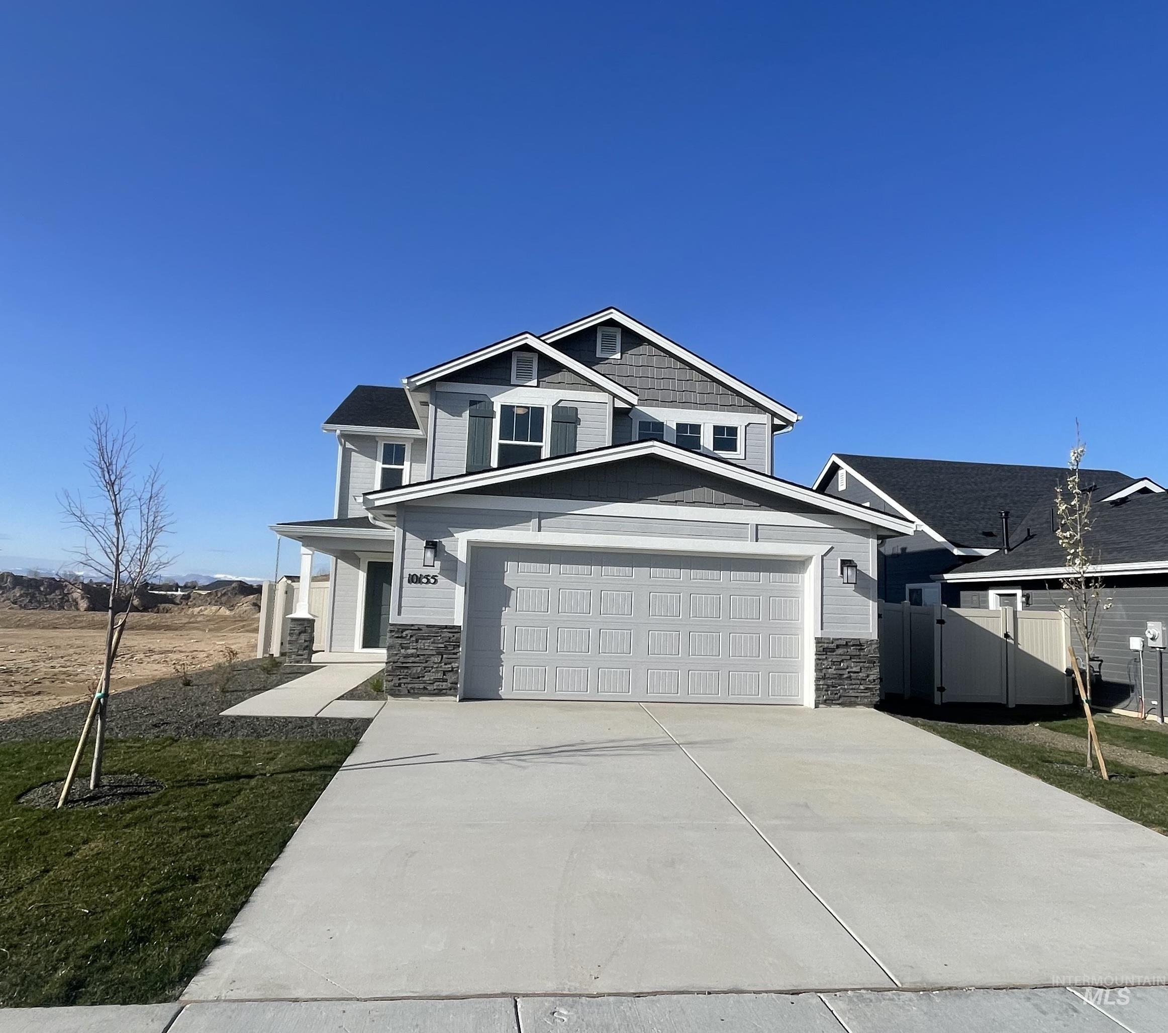 10155 Longtail Drive Property Photo 1