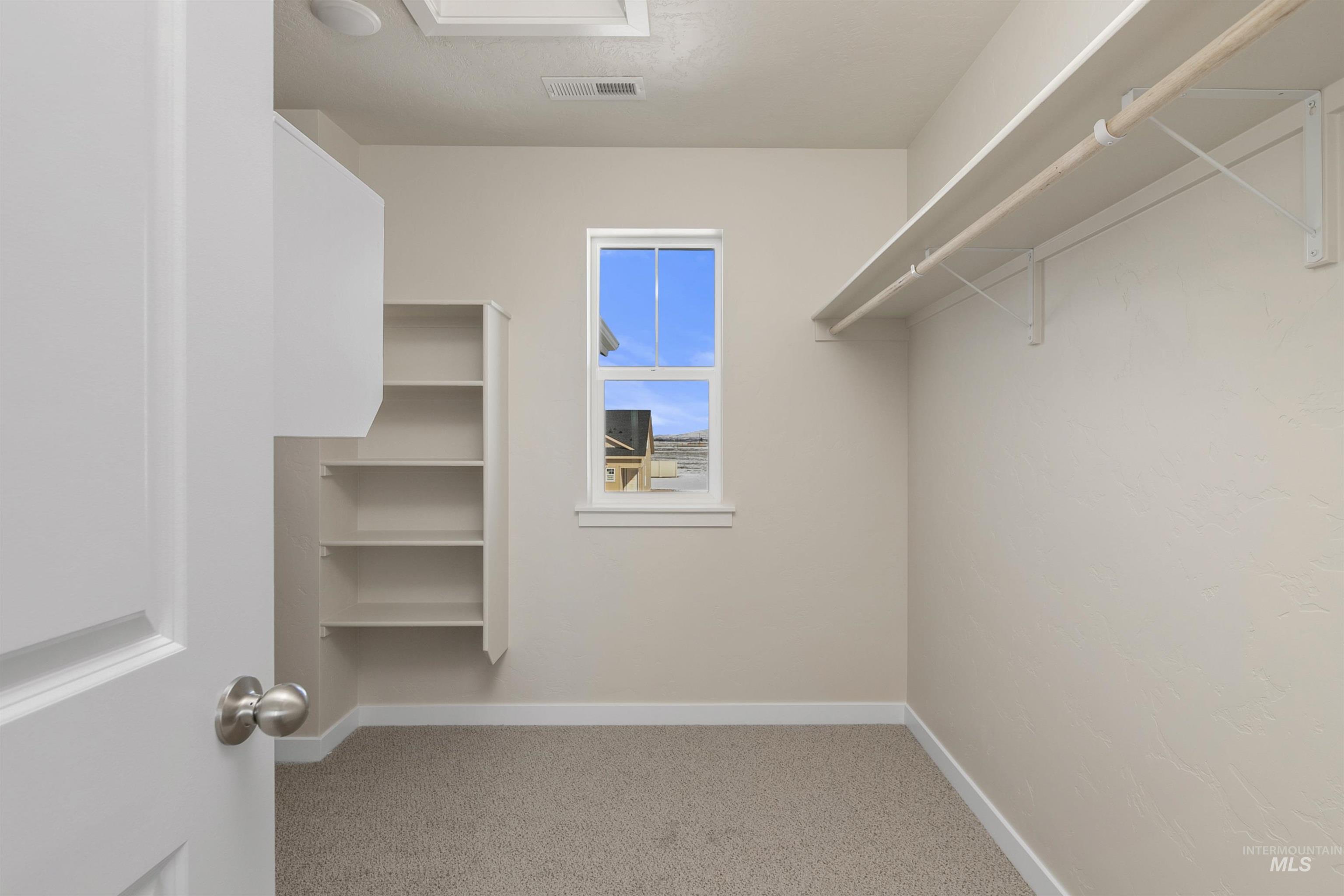 10155 Longtail Drive Property Photo 3