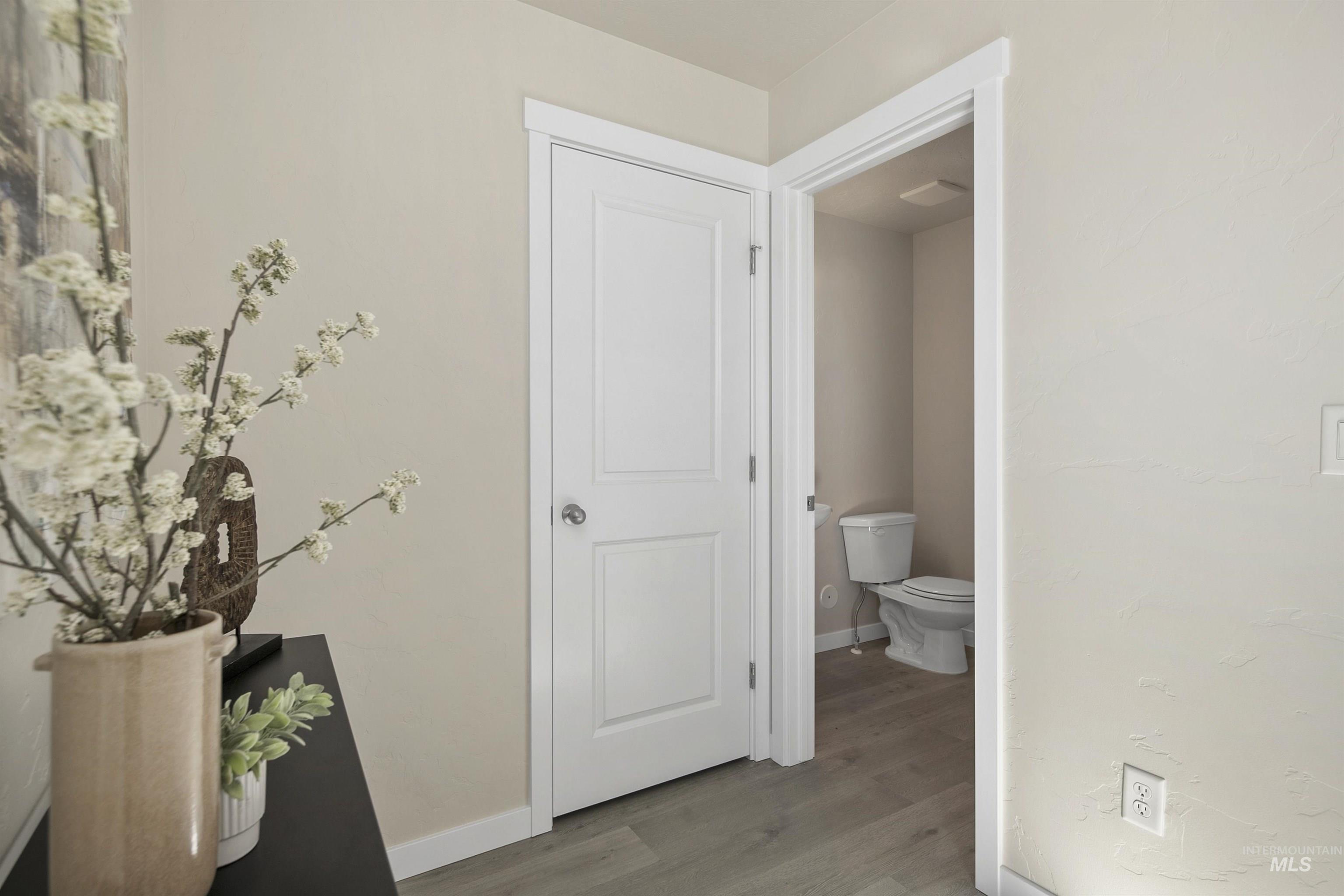 10155 Longtail Drive Property Photo 23