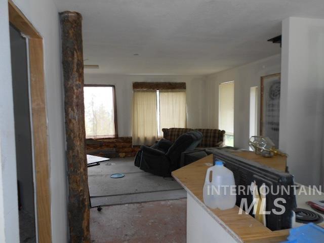 270 Tollgate Rd Property Photo 7