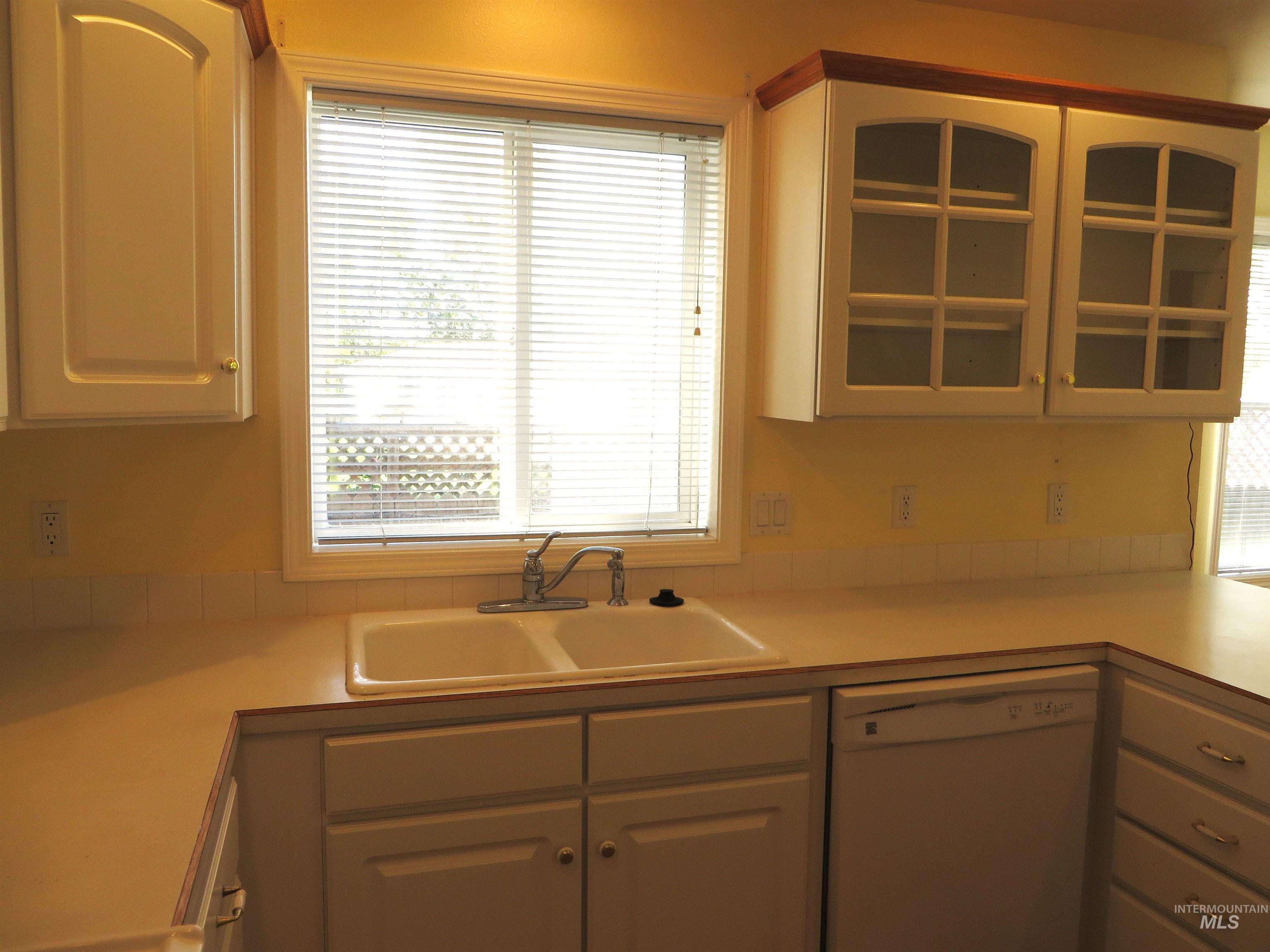 2509 Applewood Property Photo 13