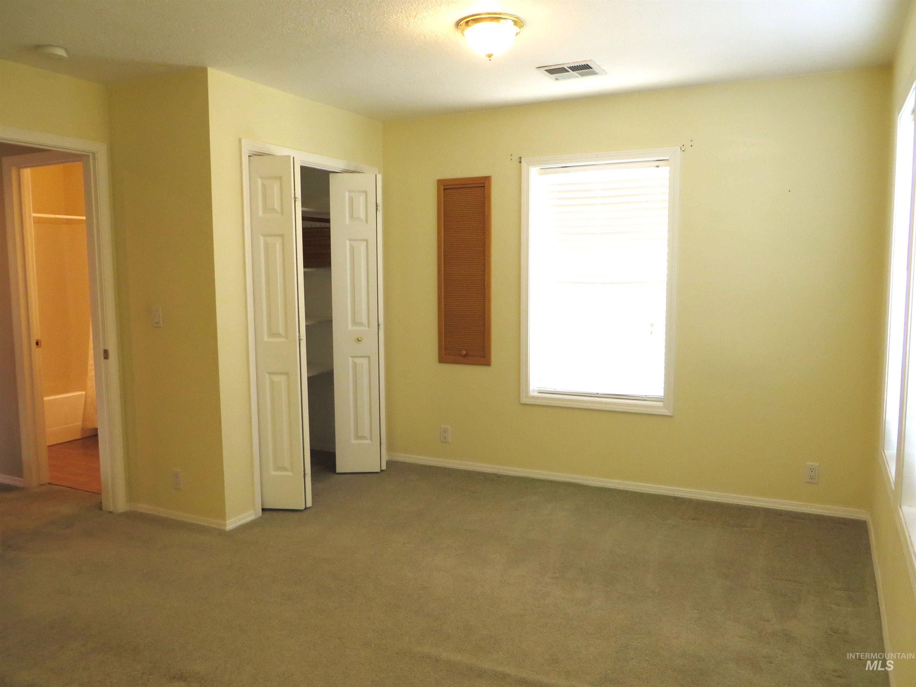 2509 Applewood Property Photo 21