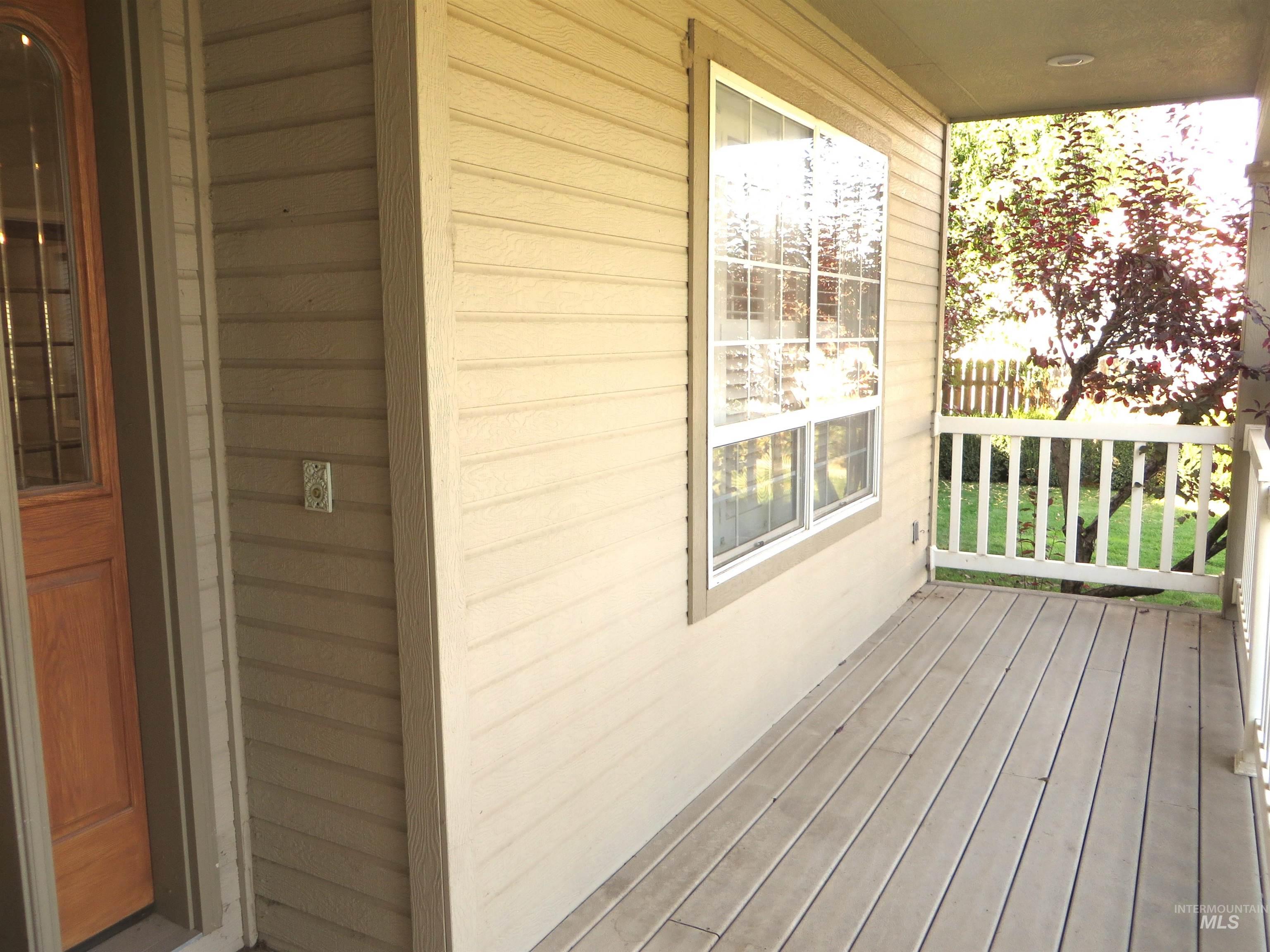 2509 Applewood Property Photo 31