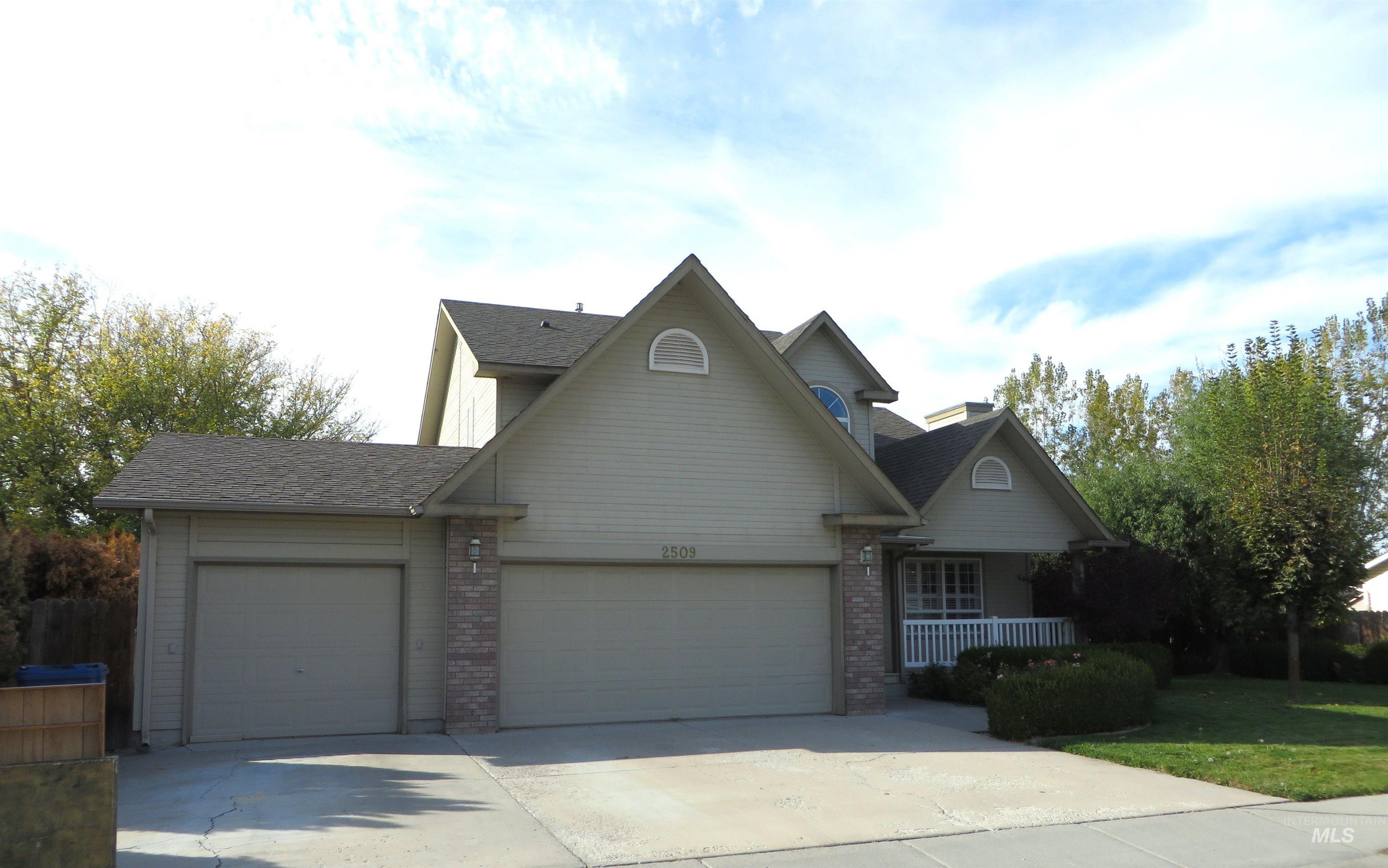 2509 Applewood Property Photo 39