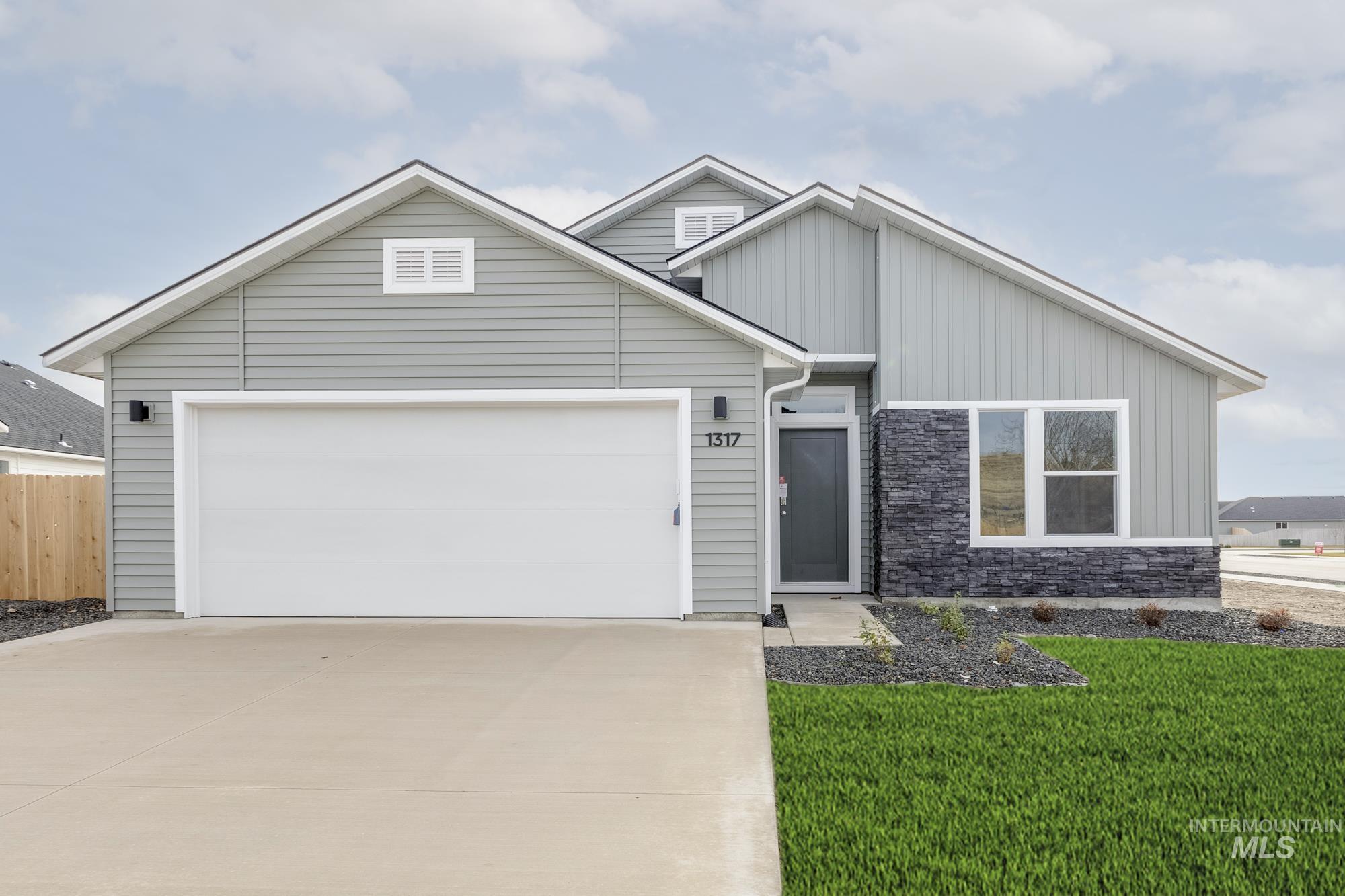1317 Silver Valley St Property Photo 1