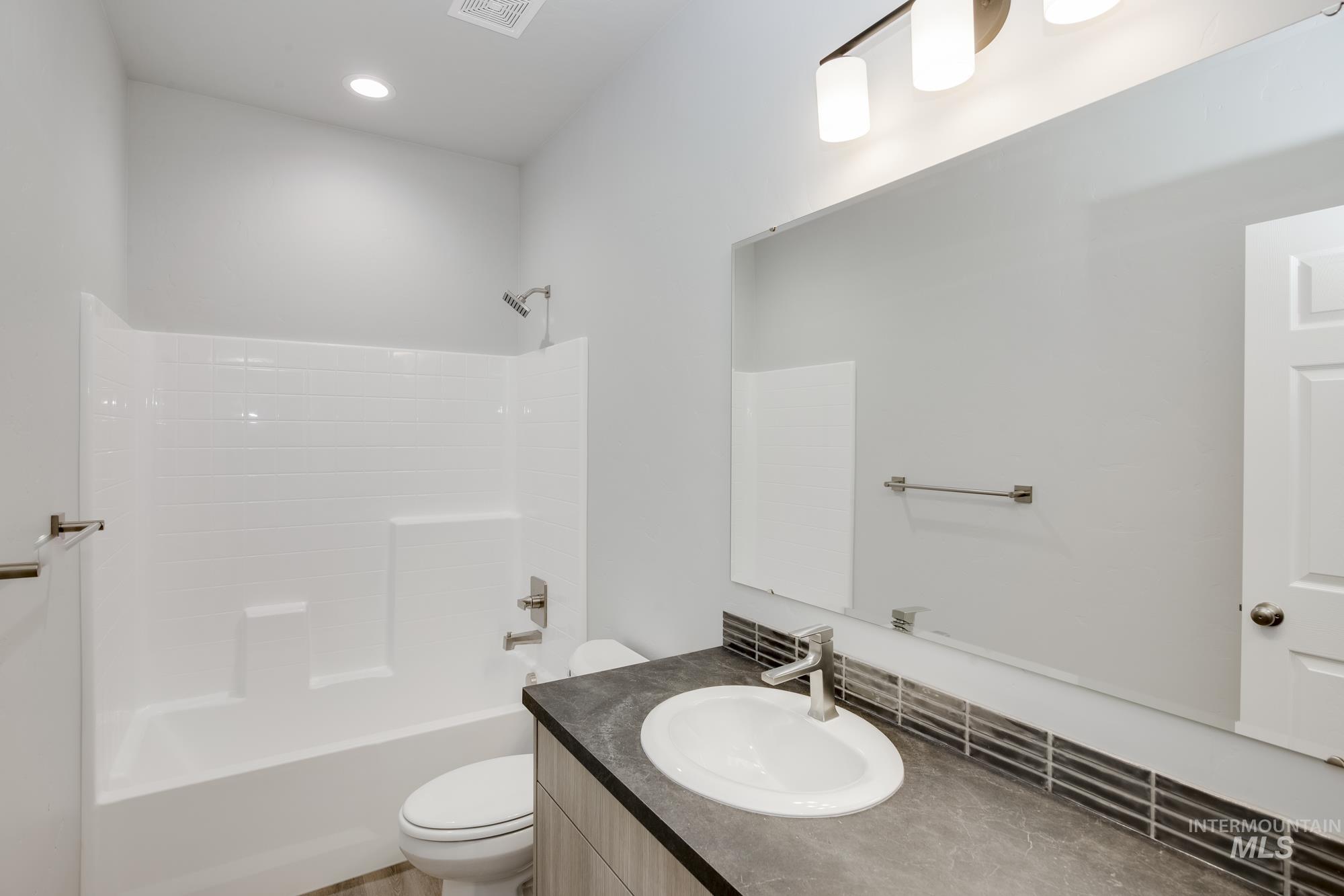 2483 W Opalite Dr Property Photo 10