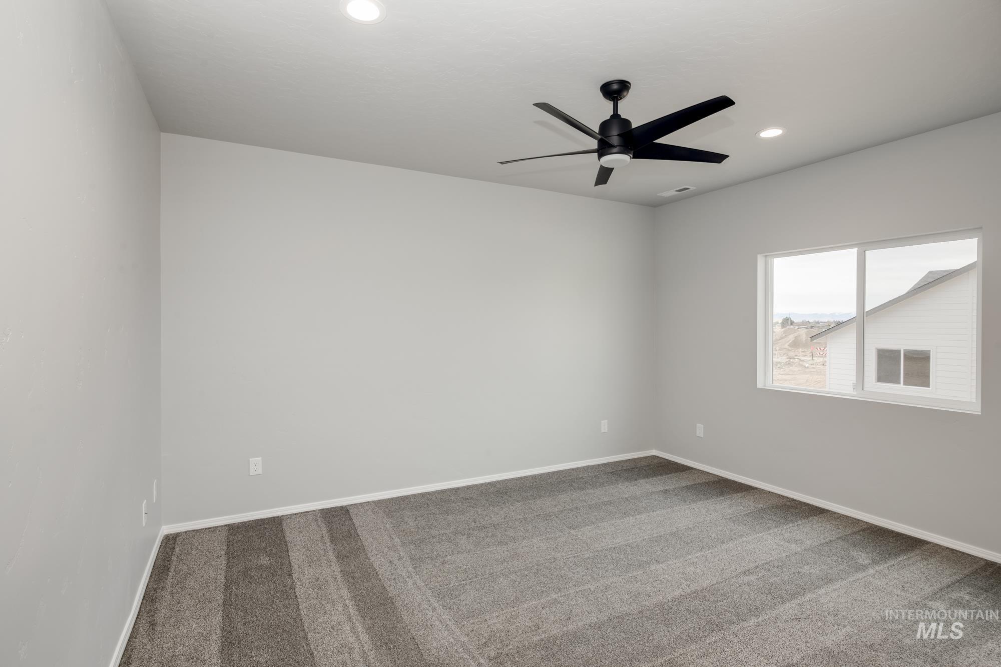 2483 W Opalite Dr Property Photo 14