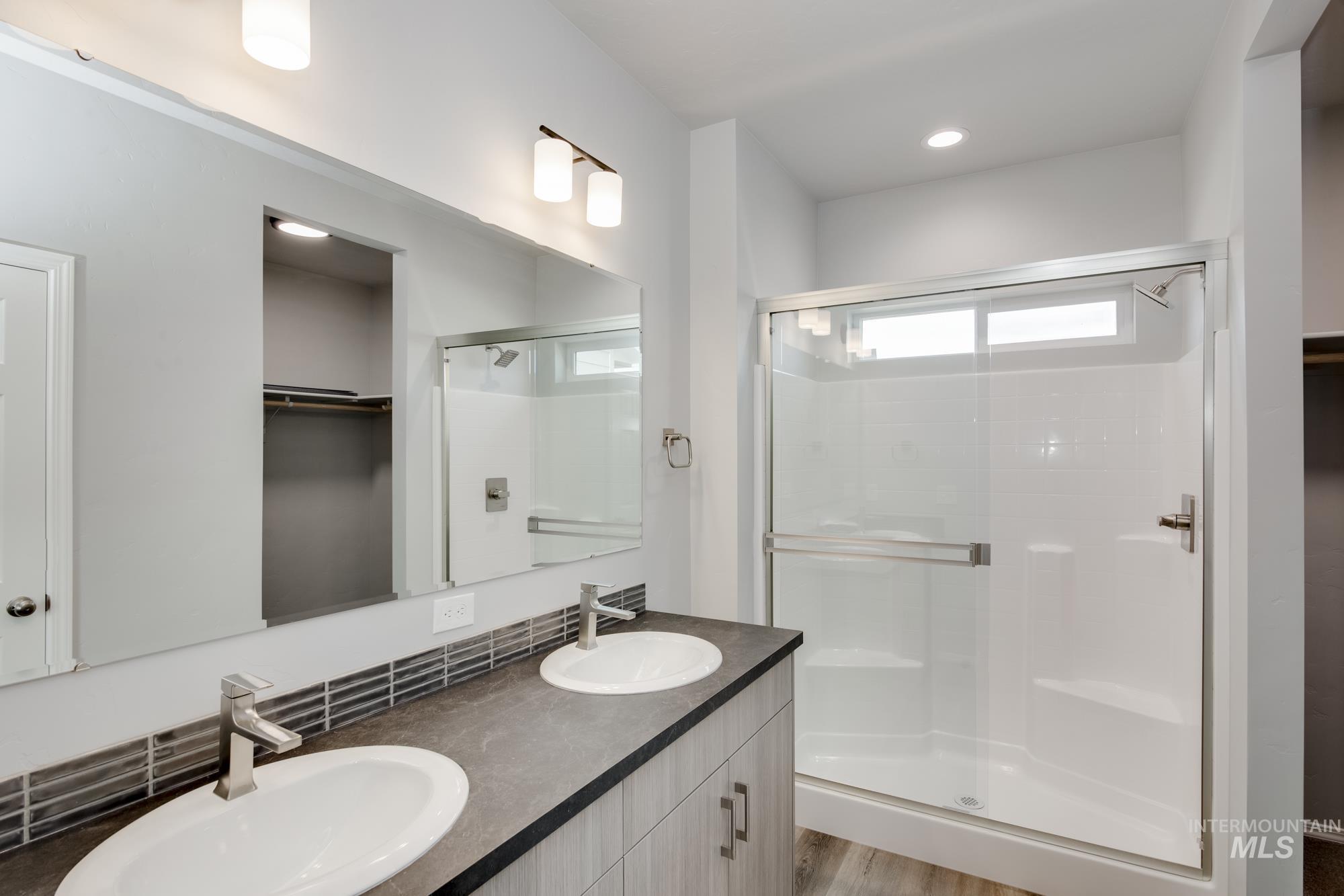 2483 W Opalite Dr Property Photo 16