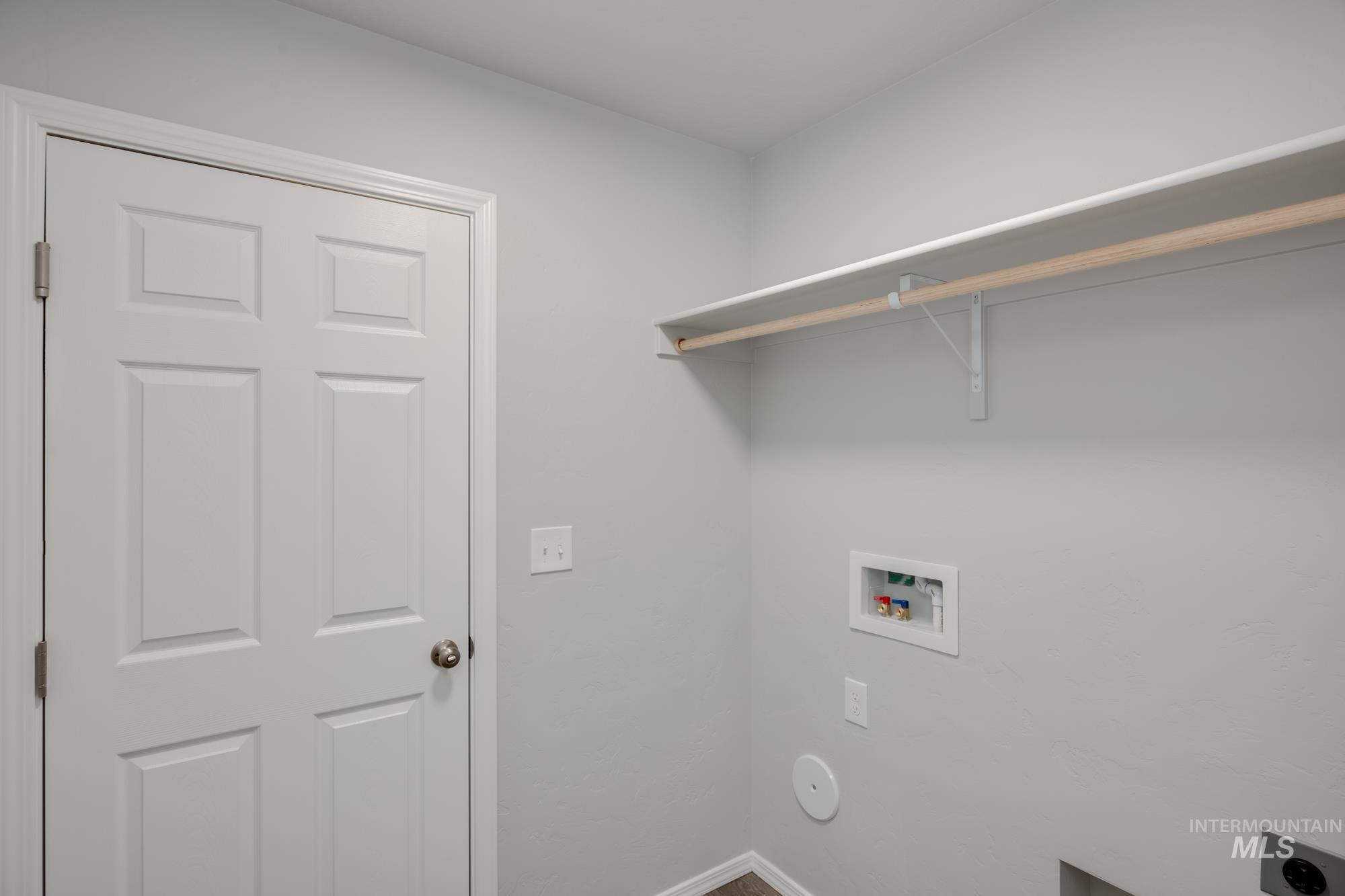 11189 W Peterborough St Property Photo 10
