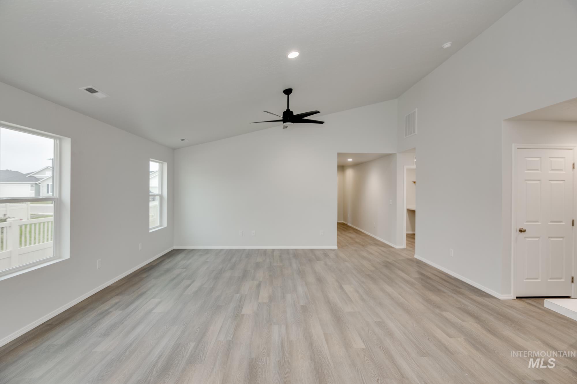16390 Whitley Ave Property Photo 11