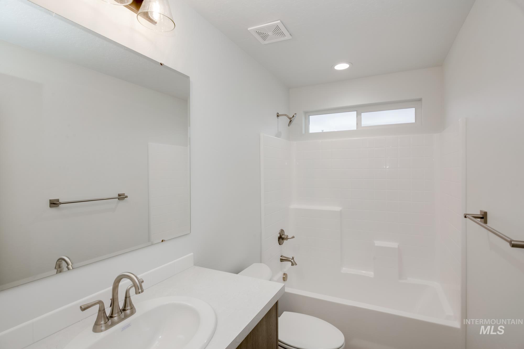 16390 Whitley Ave Property Photo 13