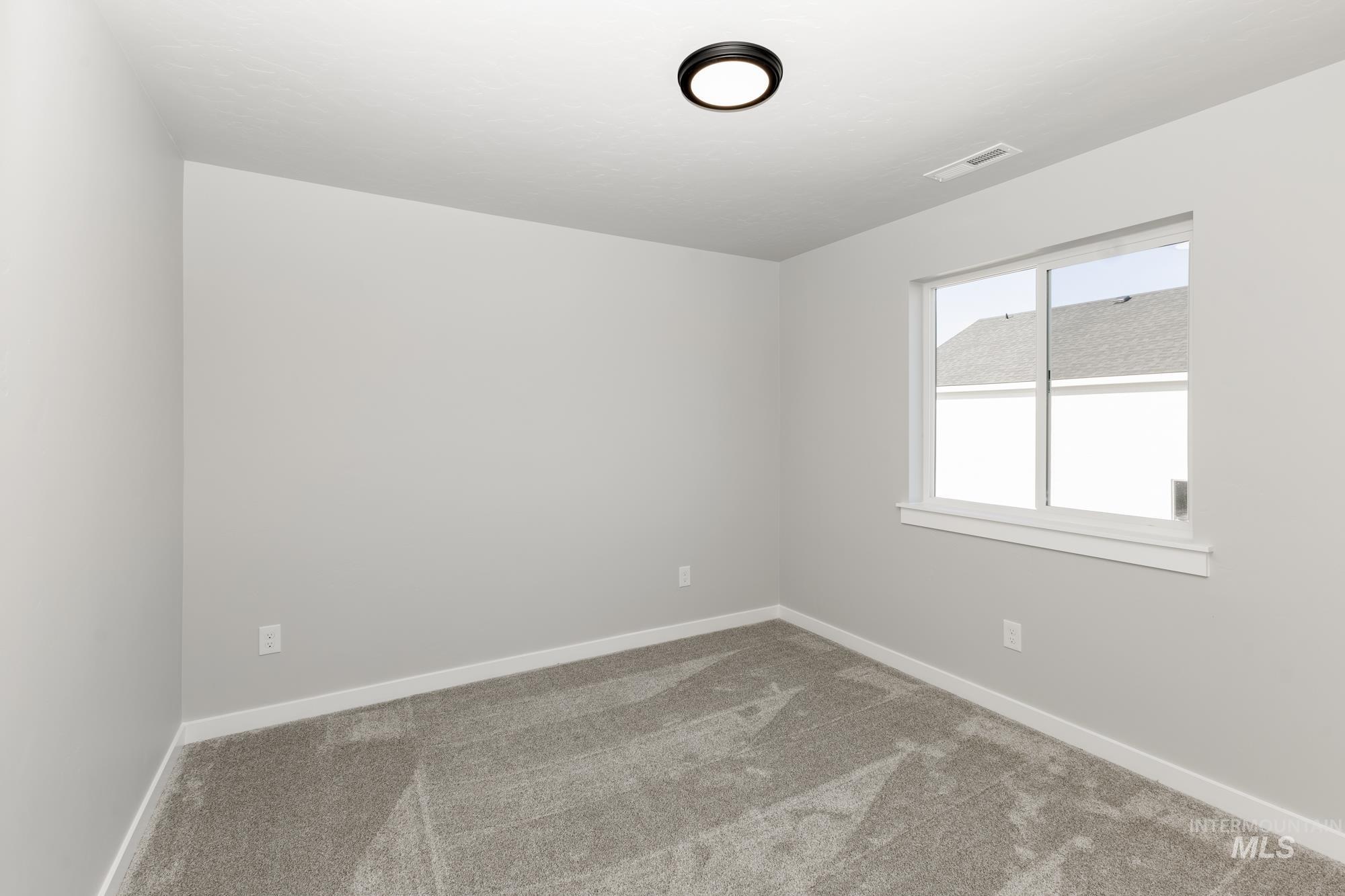 2703 N Silver Wolf Ave Property Photo 20
