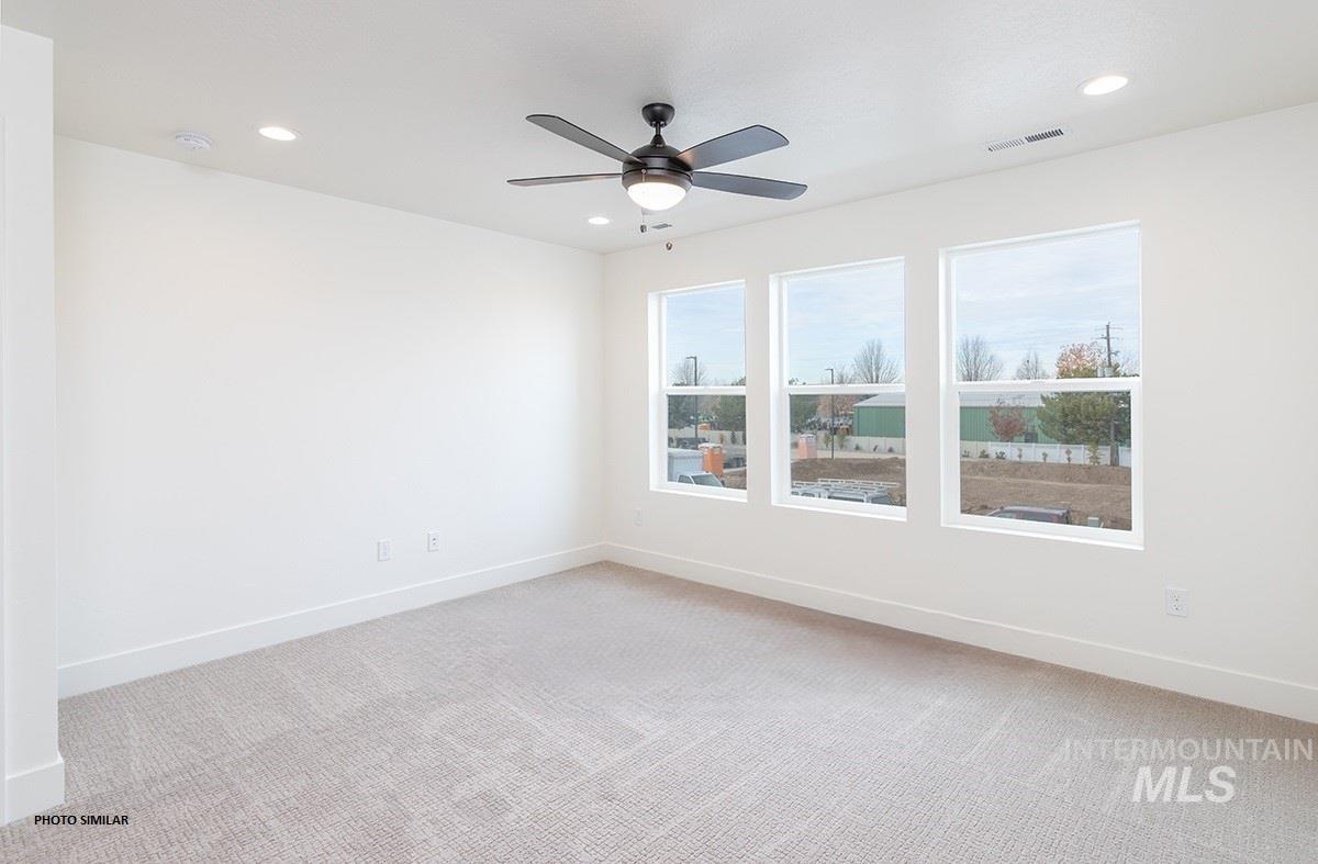 1315 N Webb Way Property Photo 15