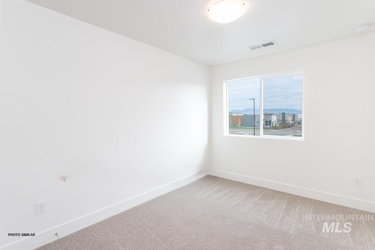 1315 N Webb Way Property Photo 20