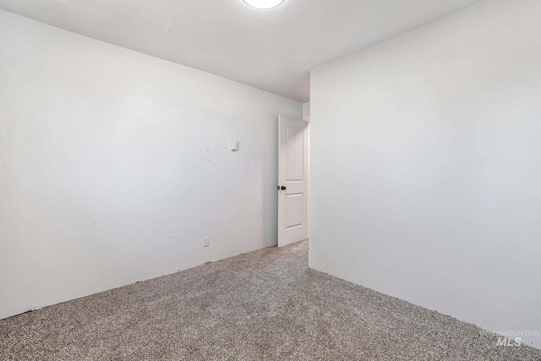 3565 S. 4500 E. Property Photo 18