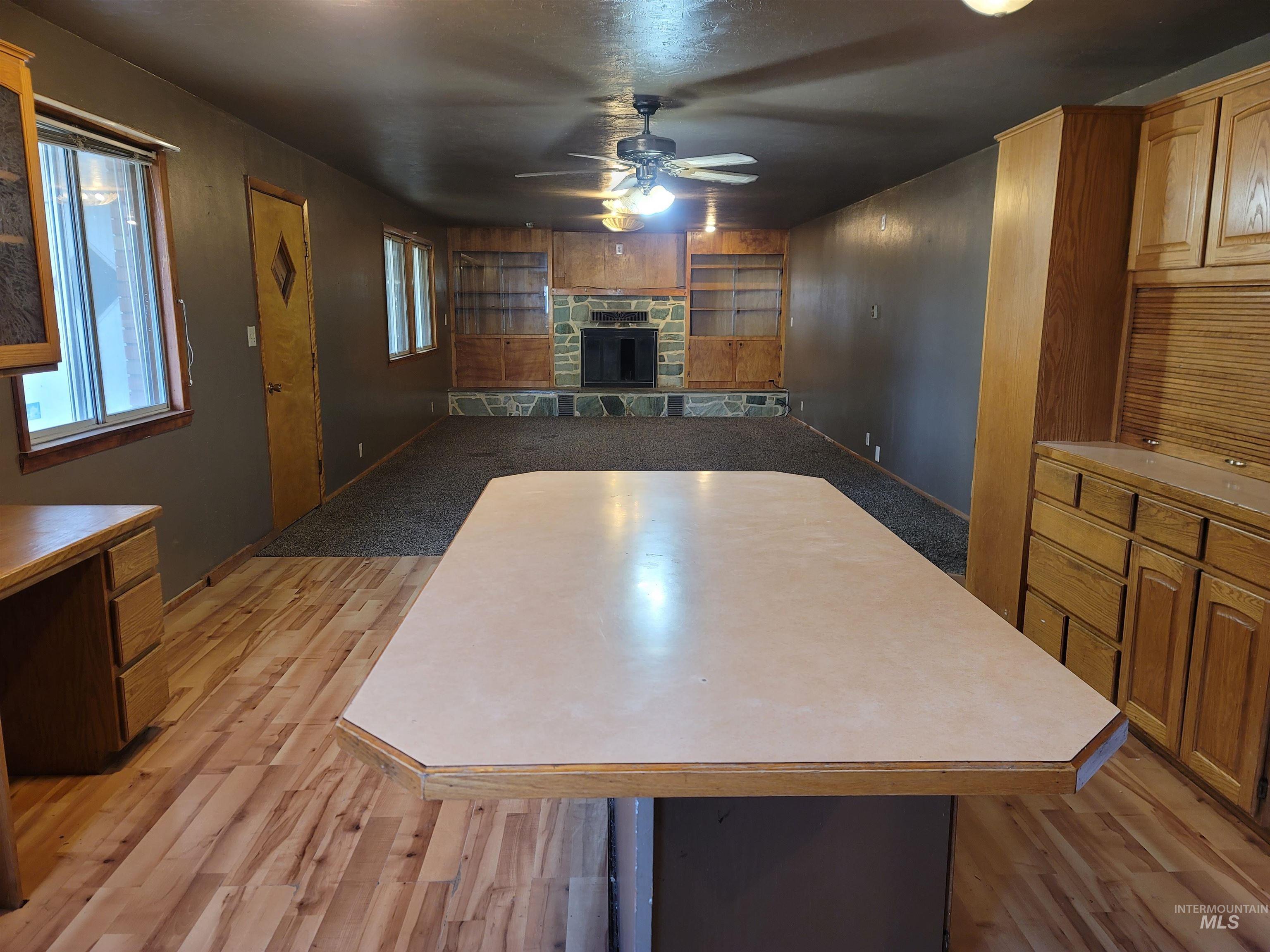 939 N Eisenhower Street Property Photo 5