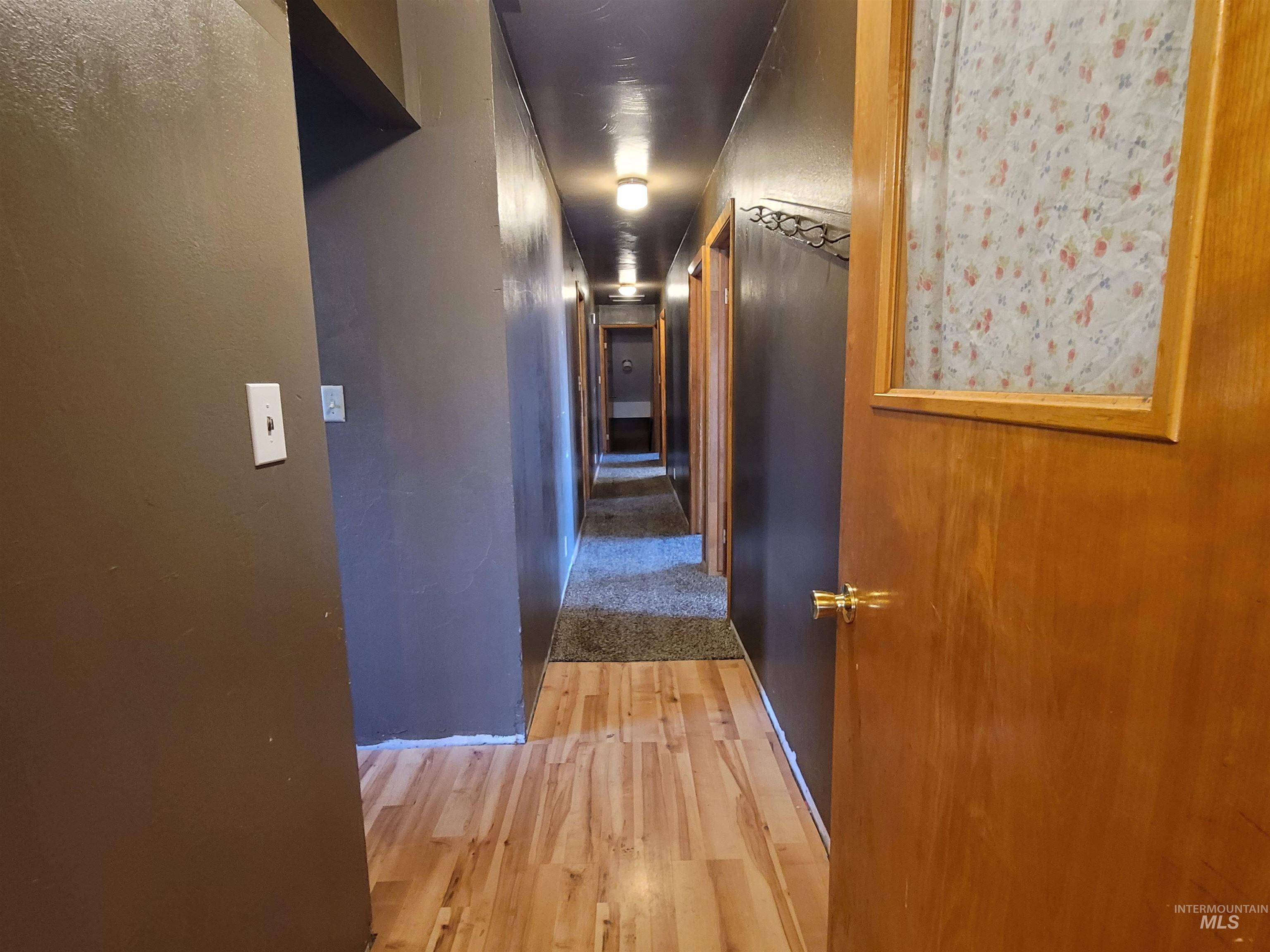 939 N Eisenhower Street Property Photo 8