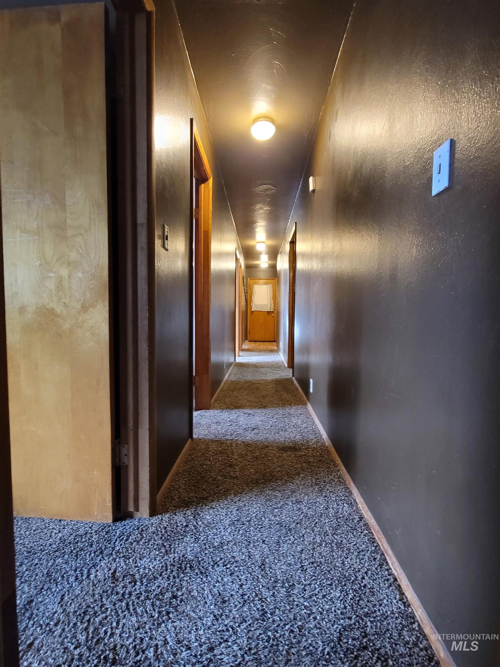 939 N Eisenhower Street Property Photo 12
