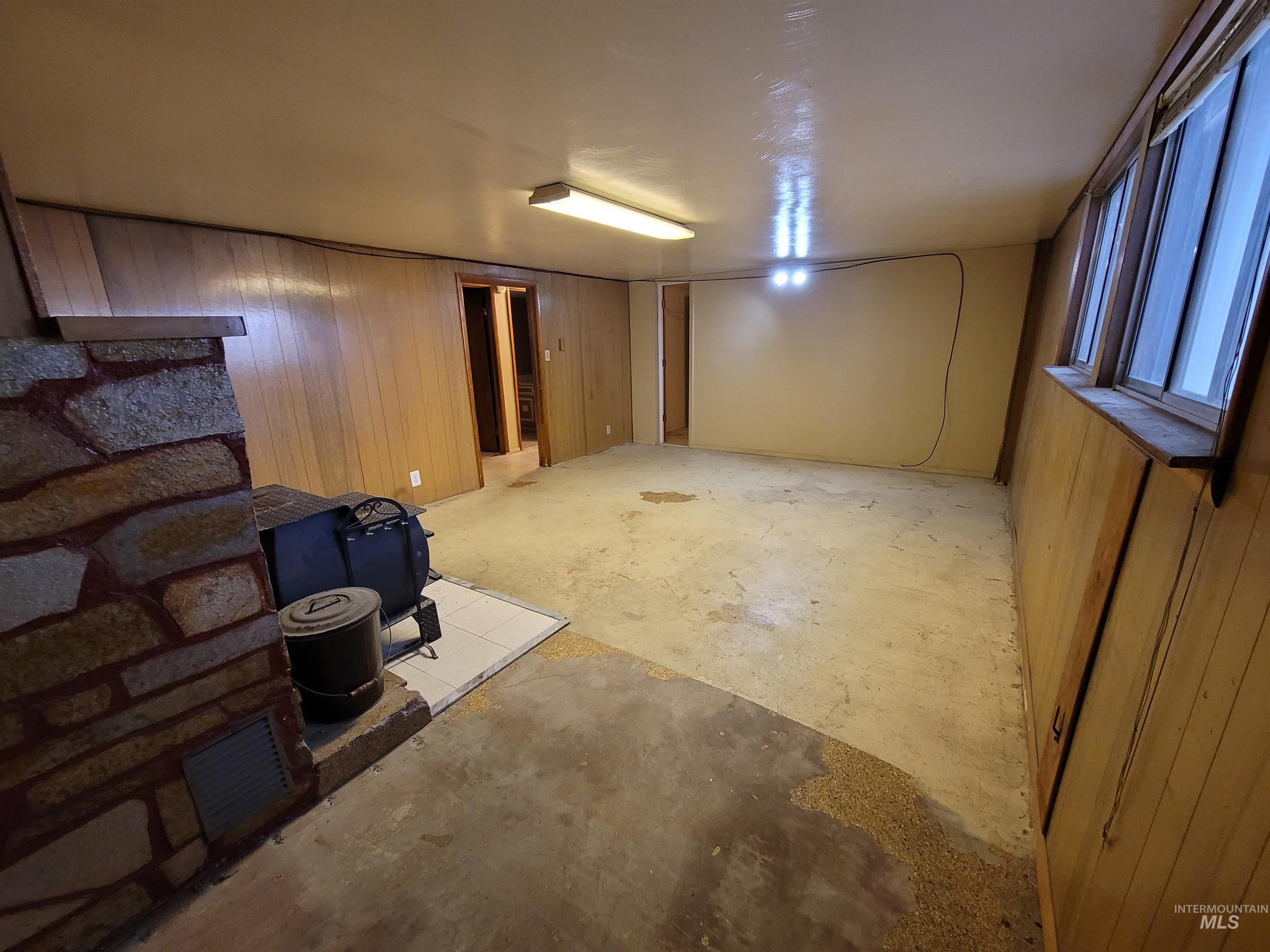 939 N Eisenhower Street Property Photo 18