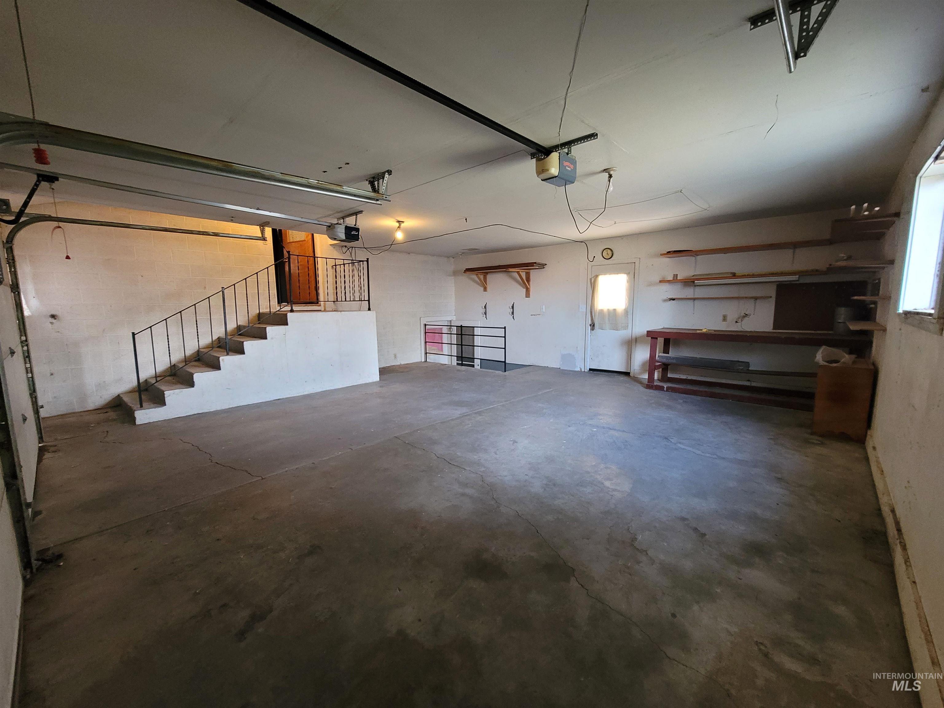 939 N Eisenhower Street Property Photo 29