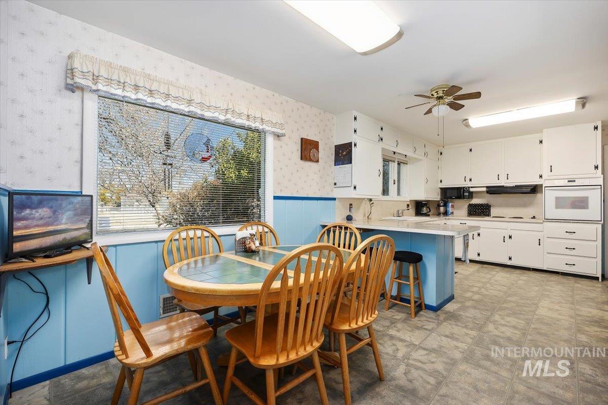 586 Wirsching Ave Property Photo 9