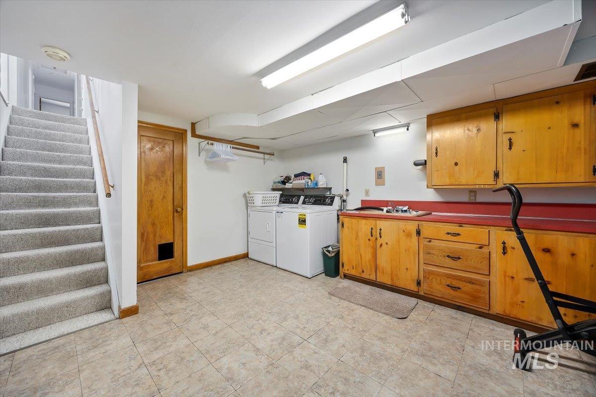 586 Wirsching Ave Property Photo 23