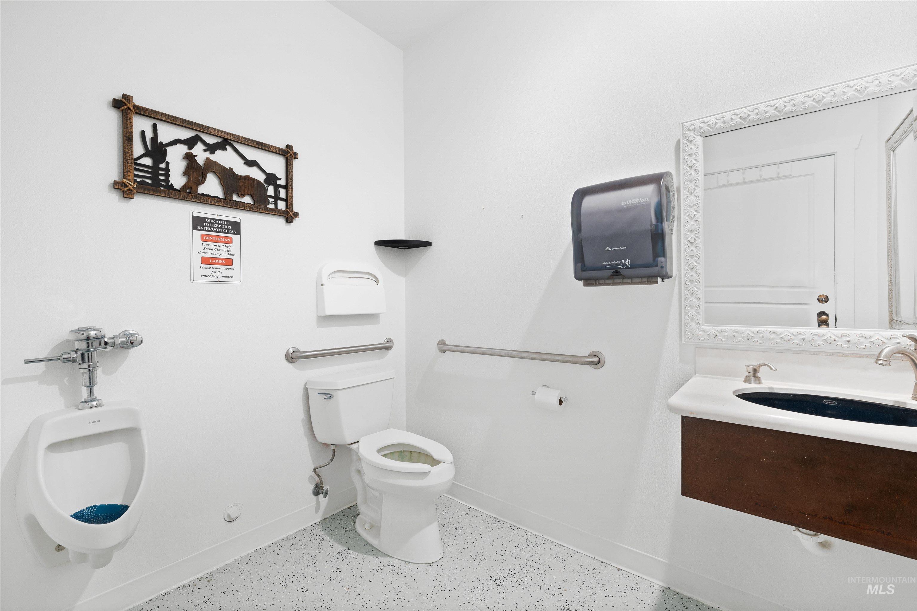 4060 N 1200 E Property Photo 32