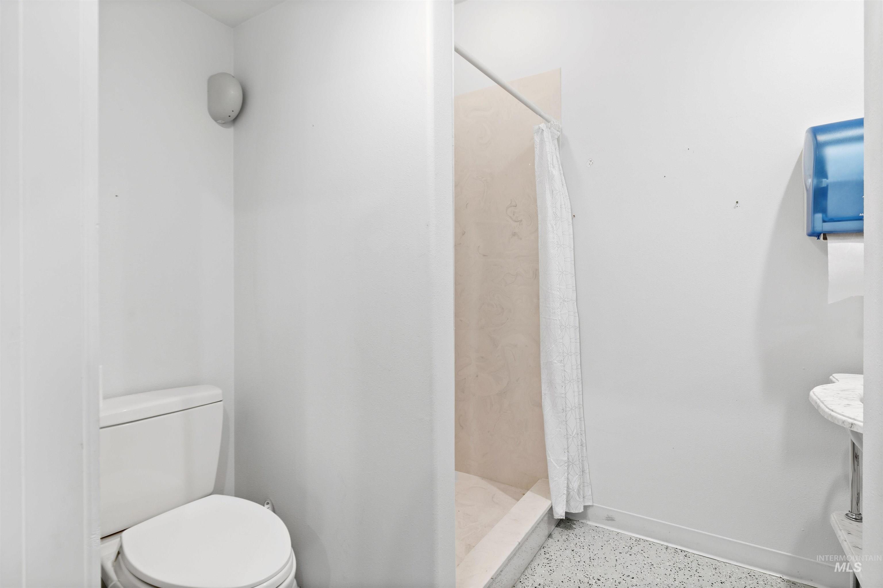 4060 N 1200 E Property Photo 34