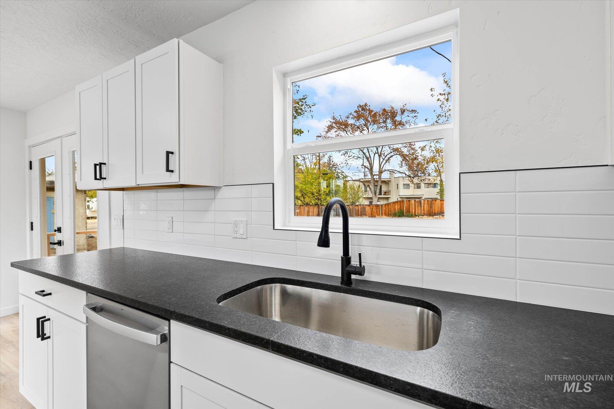 4518 W Emerald St. Property Photo 10