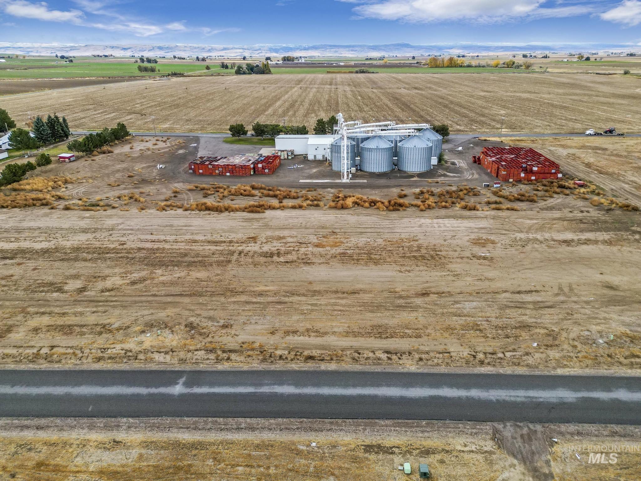 3681 E 3711 N Property Photo 6
