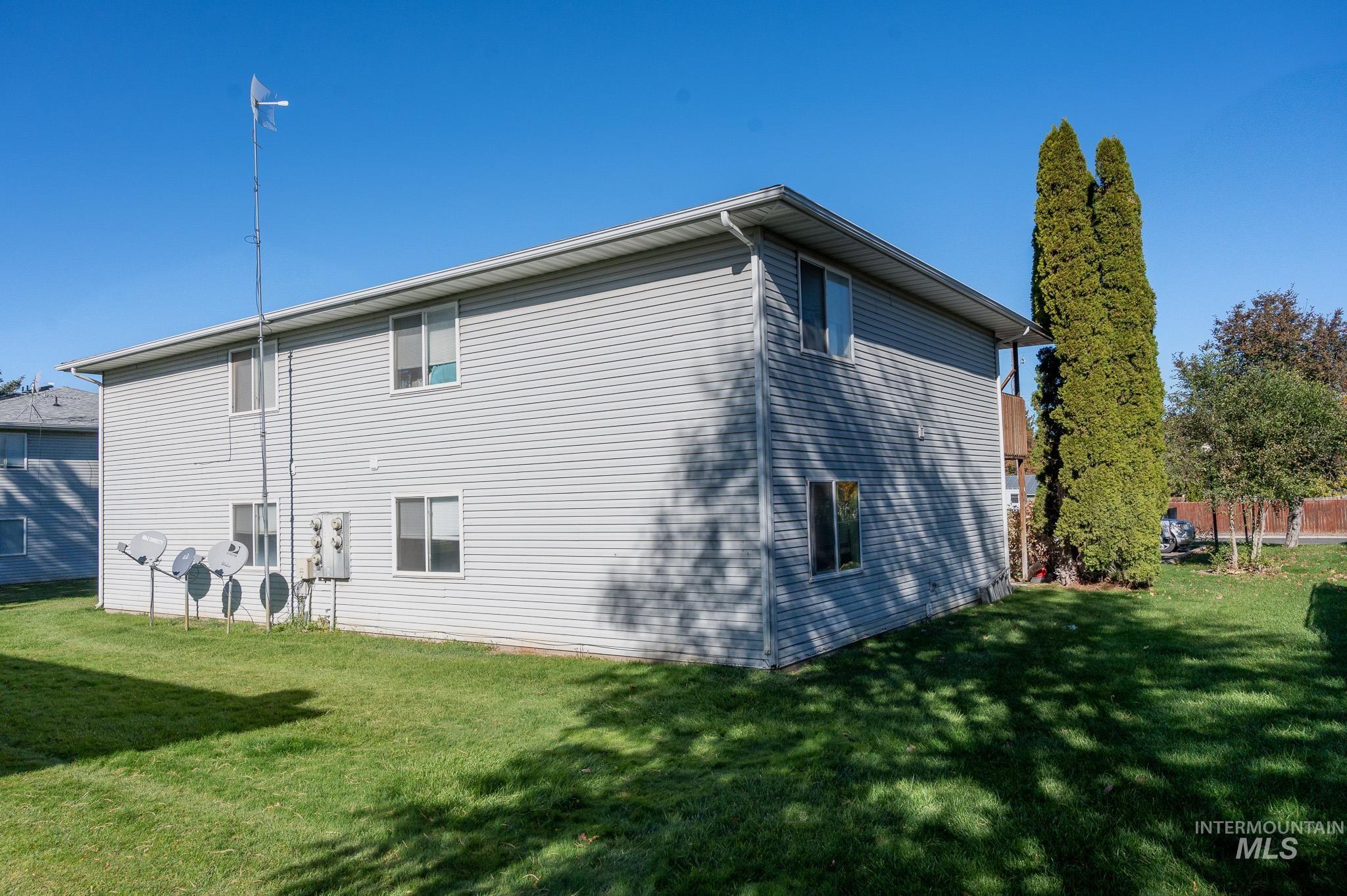 527 Borah Ave. W Property Photo 4