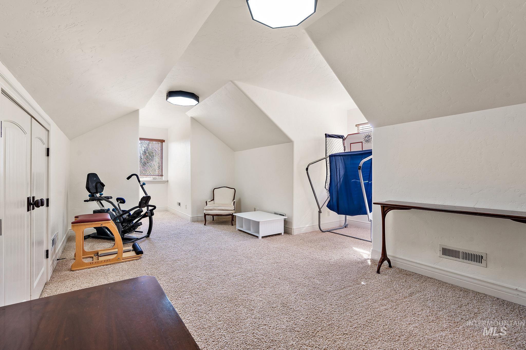 1775 S Aspen River Way Property Photo 44