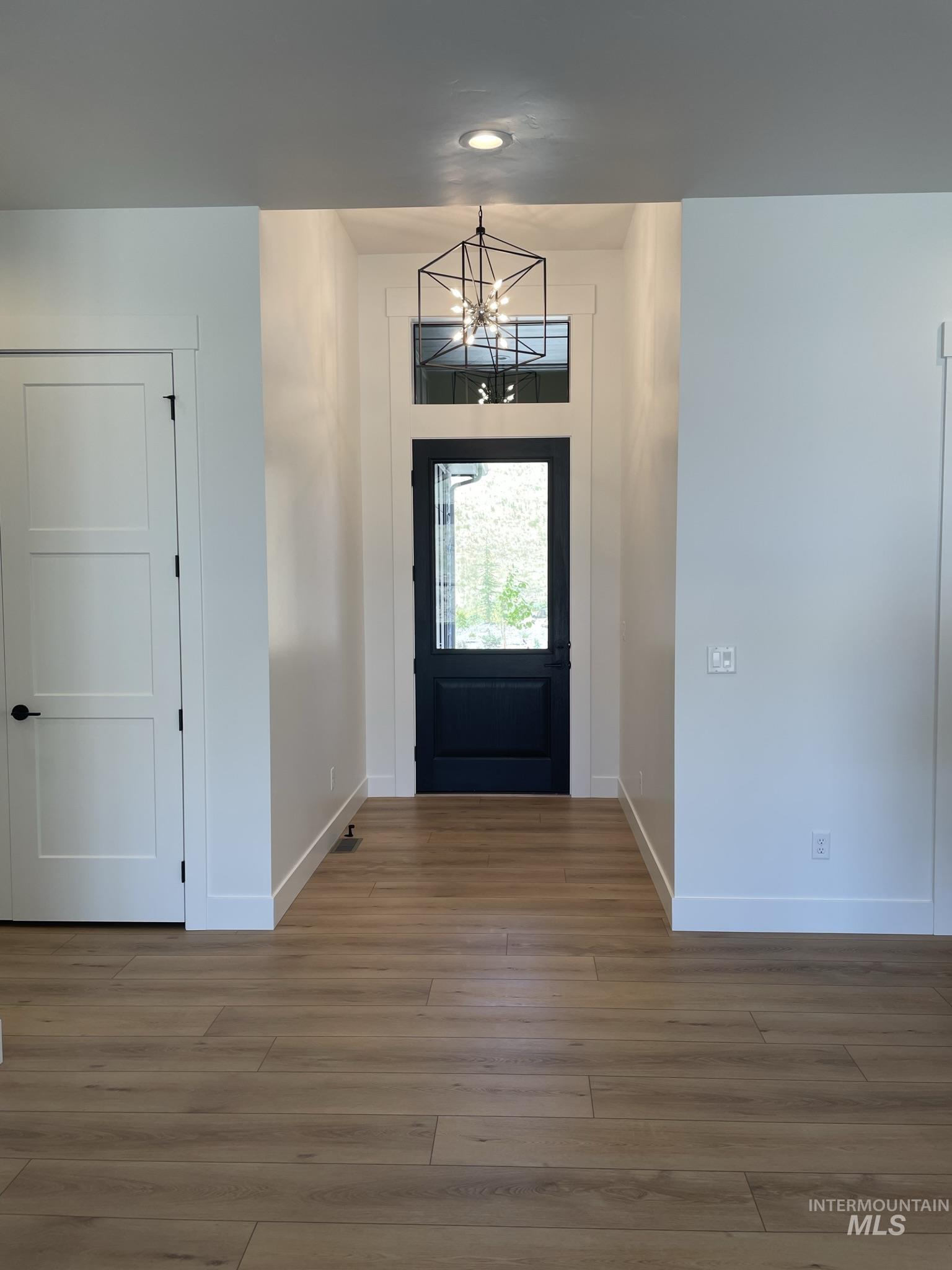 8534 W Happy Day Dr Property Photo 18