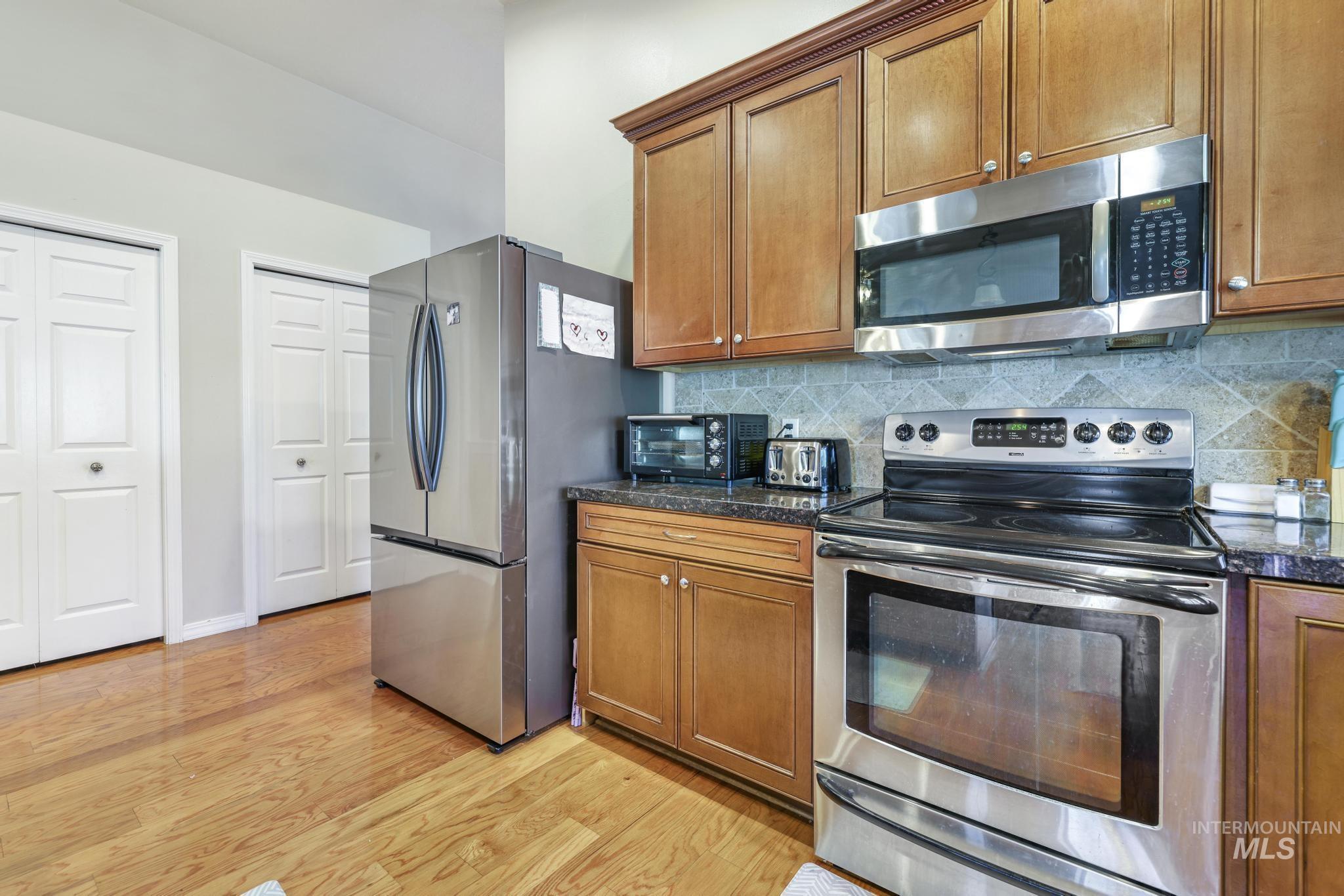 426 Carriage Ln Property Photo 11